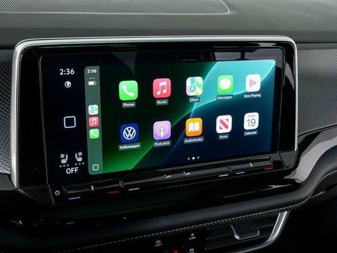 Used 2025 Volkswagen Atlas Cross Sport SEL Premium R-Line image 11