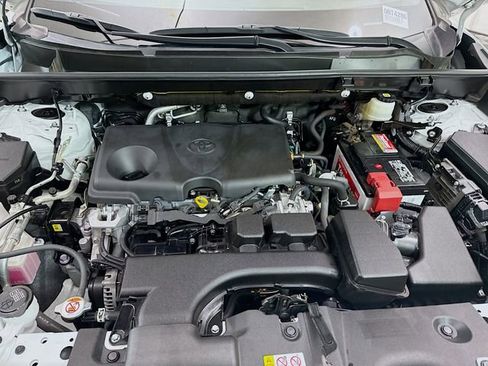 Used 2023 Toyota RAV4 XLE Premium image 30