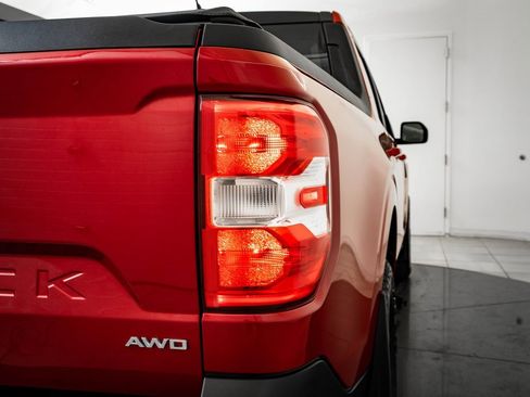 Used 2022 Ford Maverick Lariat w/ Lariat Luxury Package image 9