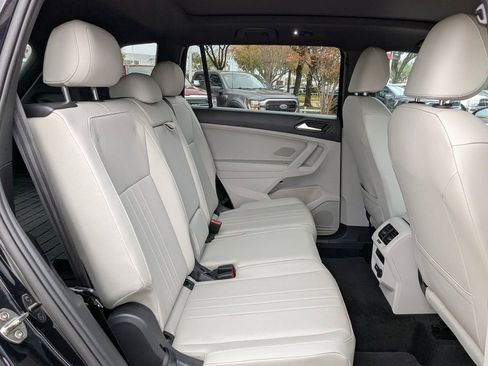 Used 2023 Volkswagen Tiguan SE R-Line image 27