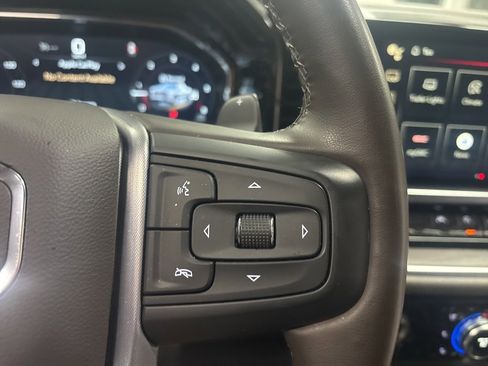 Used 2023 GMC Sierra 1500 SLT image 16