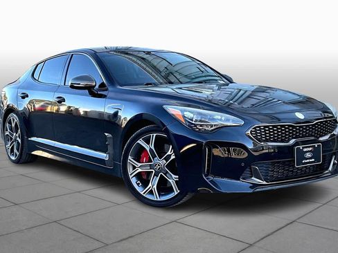 Used 2019 Kia Stinger GT image 2
