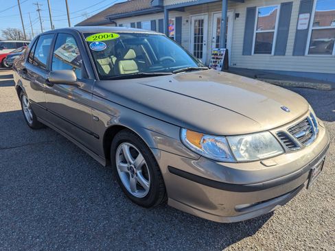 Used 2004 Saab 9-5 Arc image 3