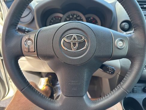 Used 2012 Toyota RAV4 Limited w/ Premium Plus Value Pkg AWD/4WD image 26