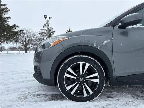 Used 2019 Nissan Kicks SV image 40