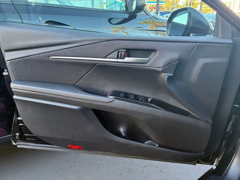 Used 2025 Toyota Camry LE image 18