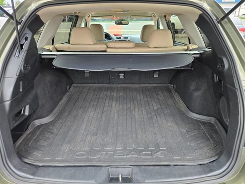 Used 2015 Subaru Outback 2.5i Limited AWD/4WD image 16