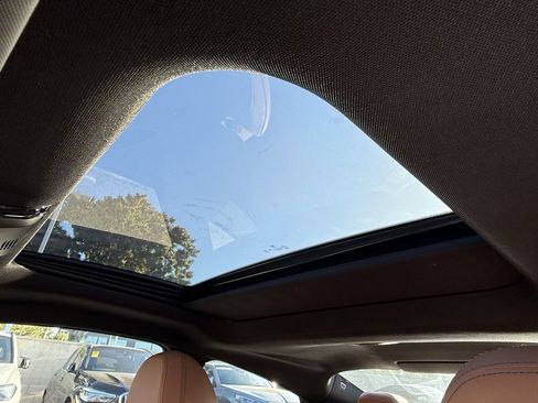 Used 2025 BMW 430i Coupe w/ M Sport Package image 21