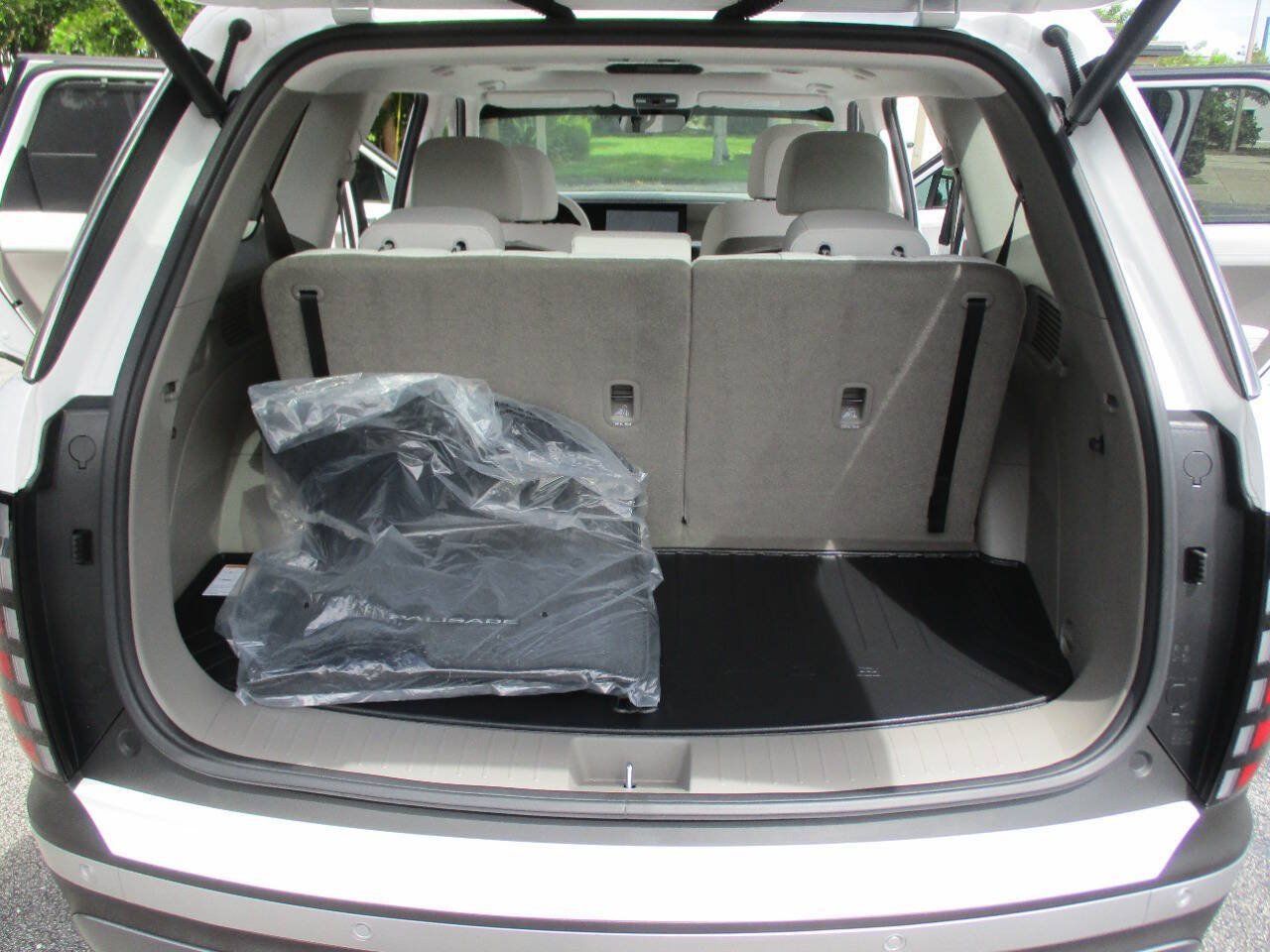 Used 2026 Hyundai Palisade SEL Premium FWD image 29