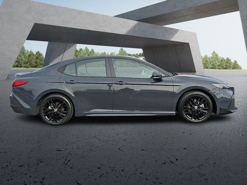 Certified 2025 Toyota Camry SE image 7