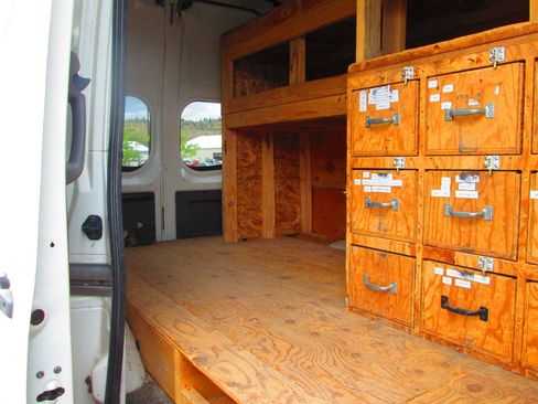 Used 2012 Nissan NV 2500 S w/ Side Curtain Airbag Pkg RWD image 10