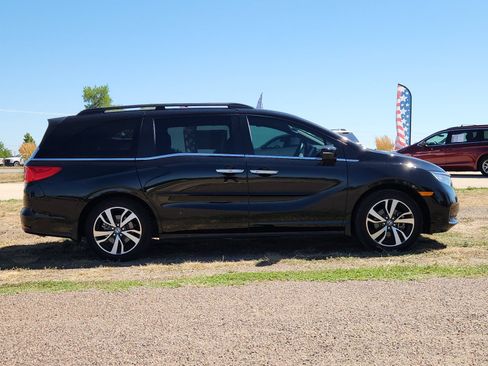 Certified 2024 Honda Odyssey Touring image 6