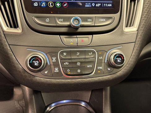 Used 2025 Chevrolet Malibu LT FWD image 17