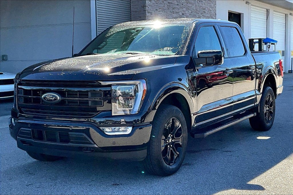 Used 2023 Ford F150 Lariat w/ Equipment Group 502A High AWD/4WD image 3