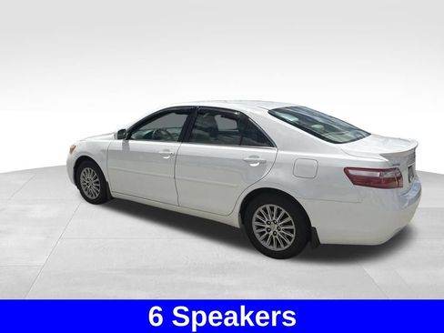 Used 2009 Toyota Camry LE FWD image 3