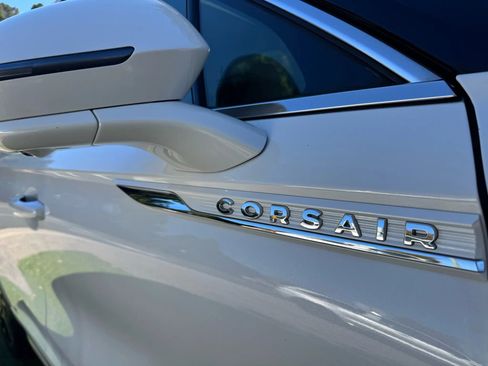 Used 2021 Lincoln Corsair Reserve w/ Equipment Group 201A image 19