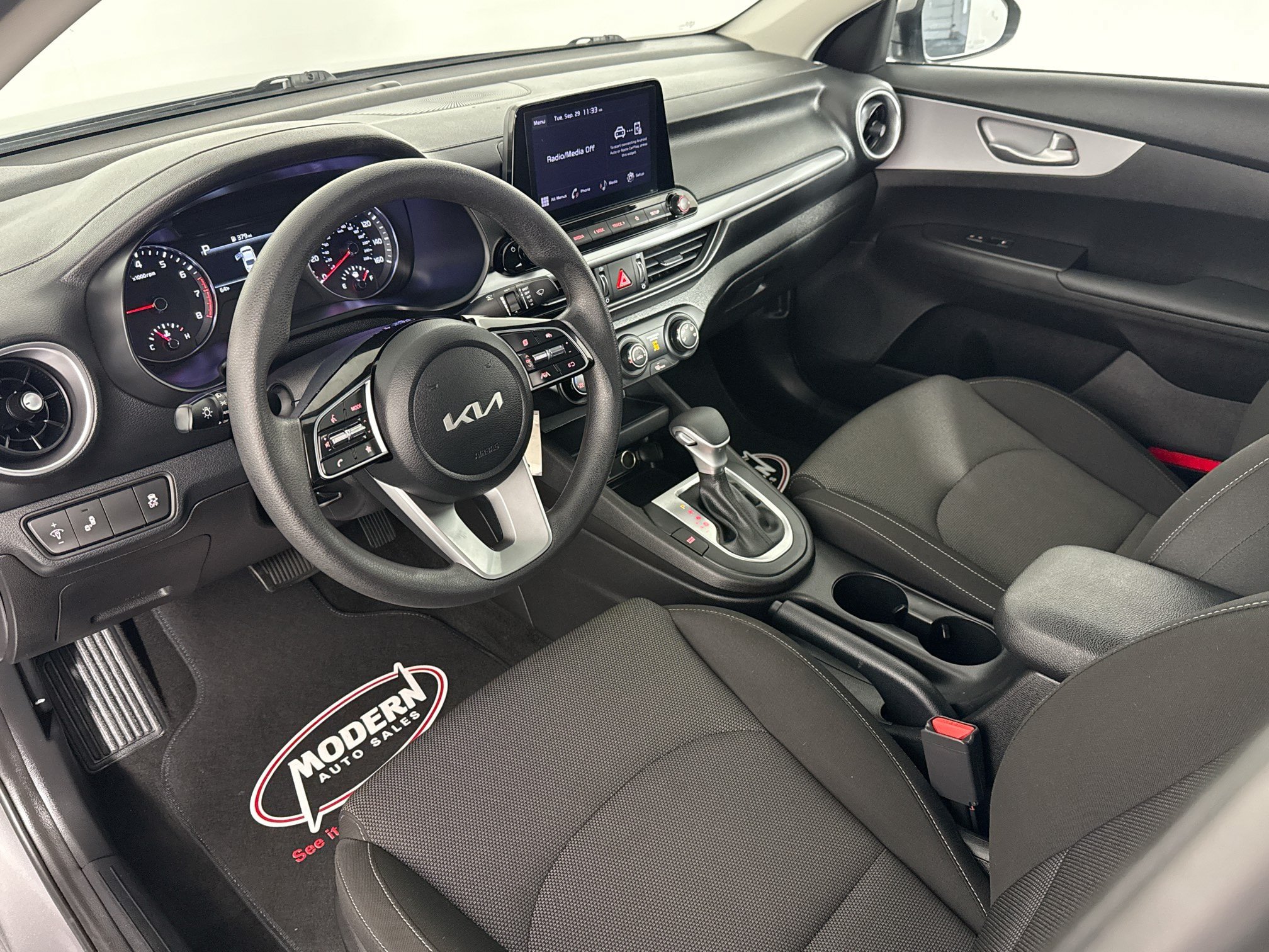 Used 2023 Kia Forte LXS w/ LXS Technology Package FWD image 19