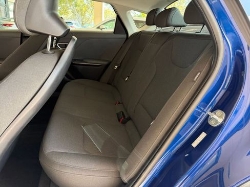 Used 2025 Kia K4 LXS FWD image 22