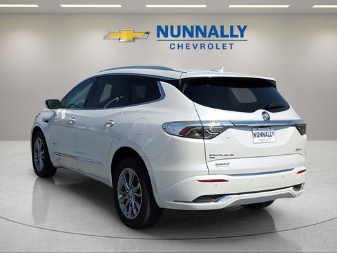 Used 2024 Buick Enclave Avenir w/ Avenir Technology Package AWD/4WD image 3