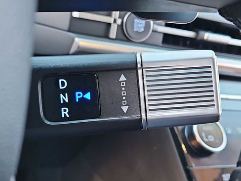 Used 2025 Hyundai Santa Fe SEL image 31