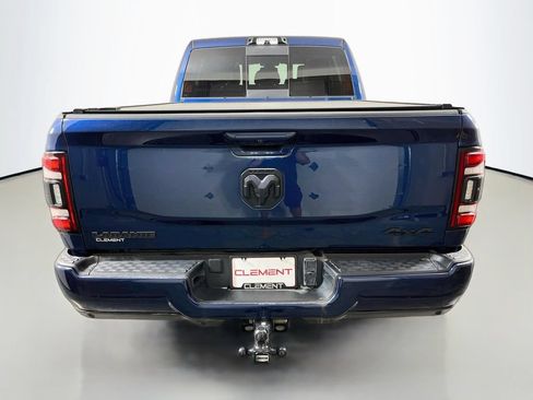 Used 2024 RAM 2500 Laramie w/ Night Edition AWD/4WD image 8