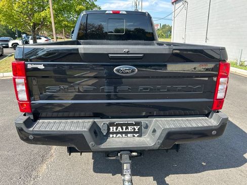Used 2022 Ford F250 XLT w/ Black Appearance Package AWD/4WD image 5