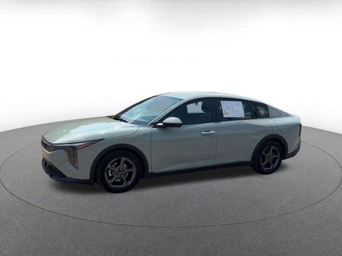 Used 2025 Kia K4 FWD image 8