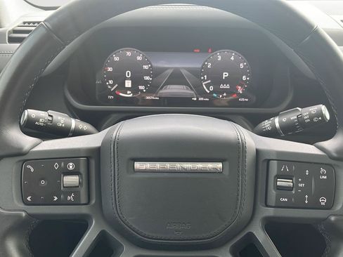 Used 2024 Land Rover Defender 110 X-Dynamic SE AWD/4WD image 31
