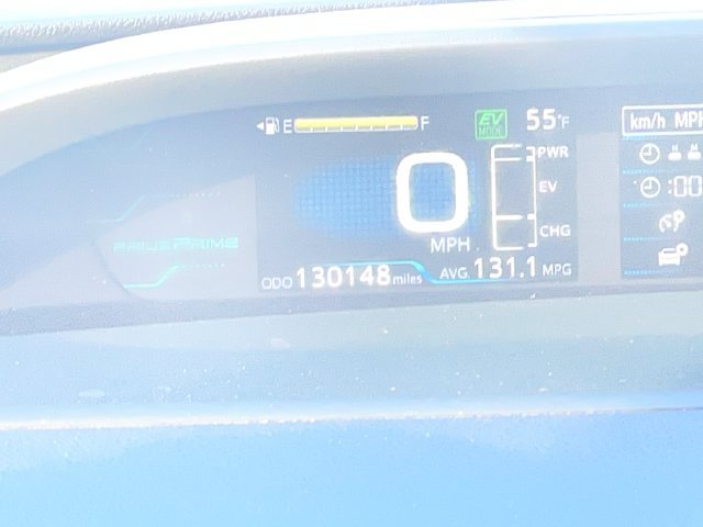 Used 2017 Toyota Prius Prime Advanced w/ Carpet Mat Package FWD image 11
