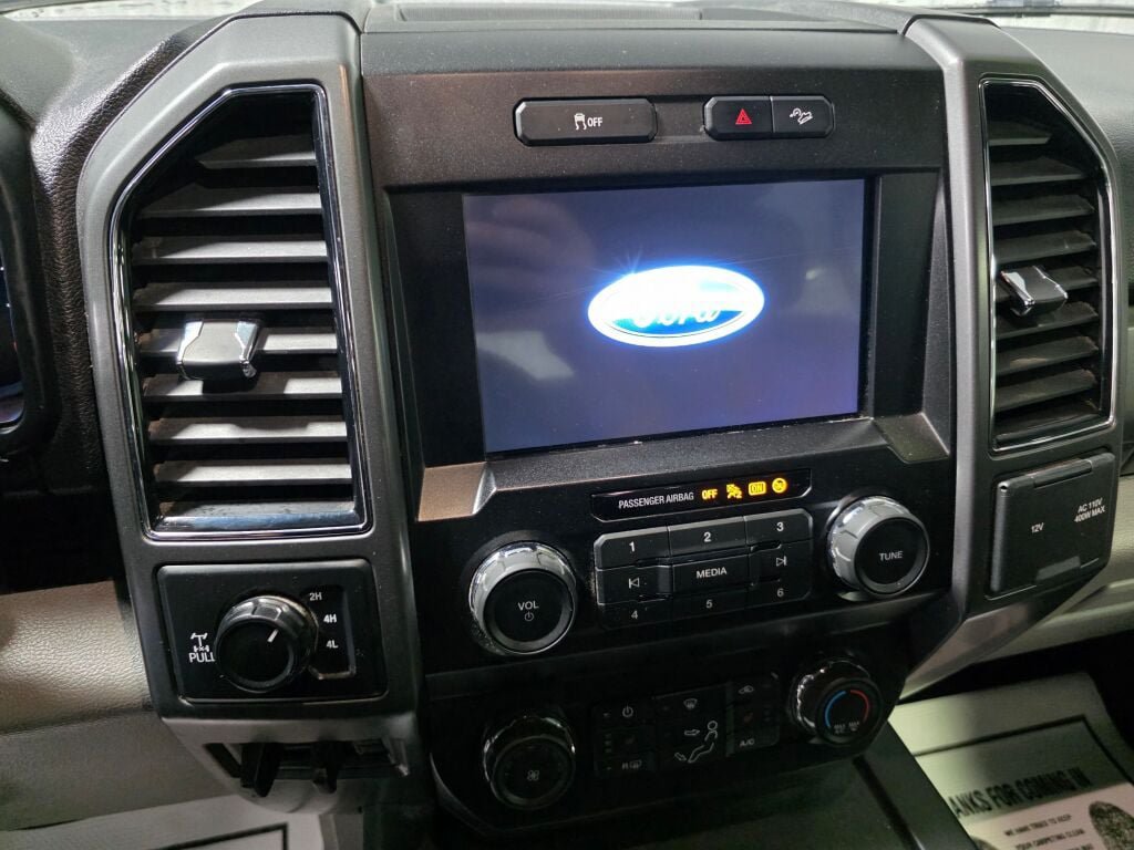 Used 2019 Ford F250 XLT w/ XLT Premium Package AWD/4WD image 12