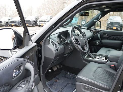 Used 2023 INFINITI QX80 Sensory w/ All-Season Package image 15