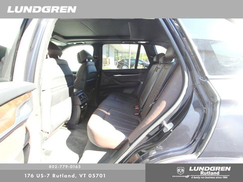 Used 2017 BMW X5 xDrive50i image 32