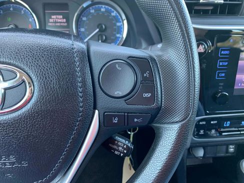 Used 2019 Toyota Corolla LE image 16