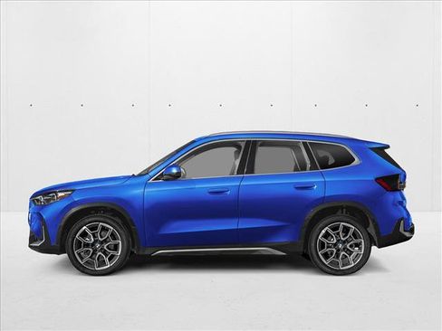 New 2026 BMW X1 xDrive28i AWD/4WD image 3