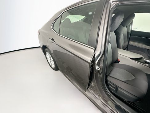 Used 2023 Toyota Camry XLE FWD image 27