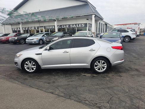 Used 2013 Kia Optima EX w/ Premium Pkg image 9