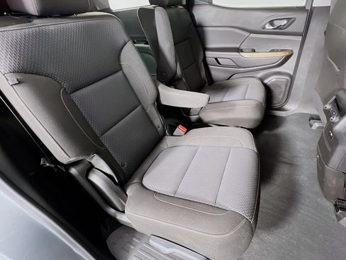 Used 2023 GMC Acadia SLE w/ LPO, Floor Liner Package image 22