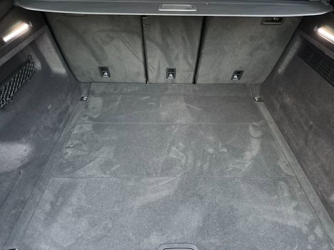 Used 2024 Audi SQ8 Prestige w/ Prestige Package image 15