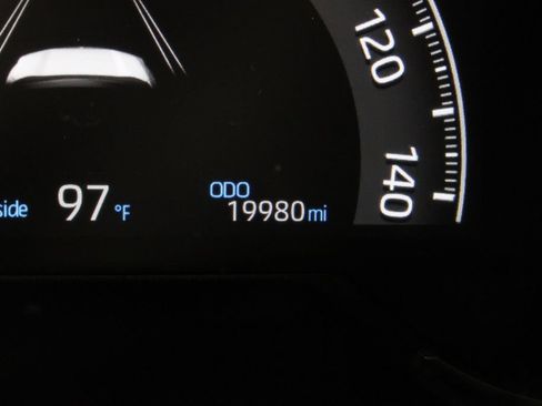 Used 2025 Toyota RAV4 LE AWD/4WD image 27