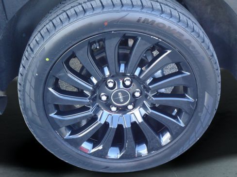 Used 2022 Lincoln Navigator L Black Label AWD/4WD image 9