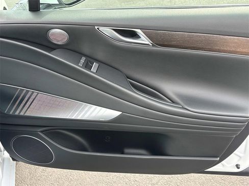 Used 2024 Genesis G80 image 20