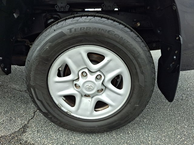 Used 2013 Toyota Tundra 4x4 Double Cab w/ Tow Pkg image 14