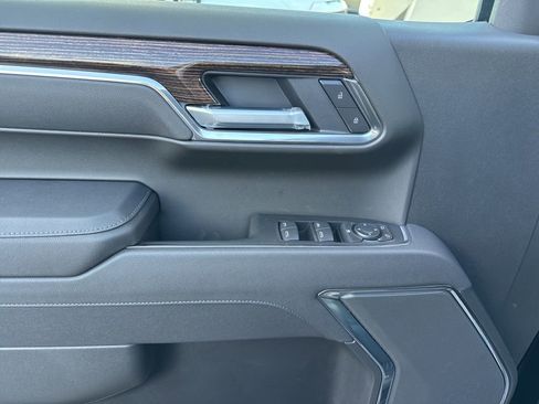 New 2026 GMC Sierra 1500 Elevation image 14