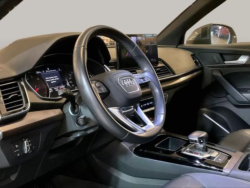 Used 2022 Audi Q5 2.0T Premium AWD/4WD image 16