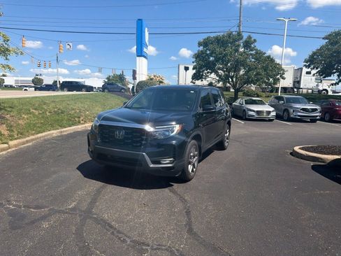 Used 2023 Honda Passport EX-L image 8
