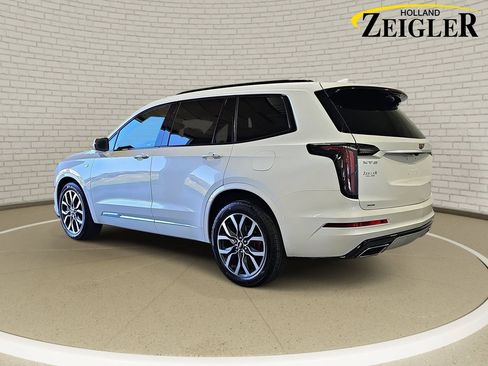 Used 2023 Cadillac XT6 Sport w/ Platinum Package AWD/4WD image 7