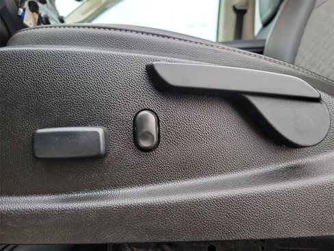 Used 2019 Chevrolet Colorado Z71 image 18