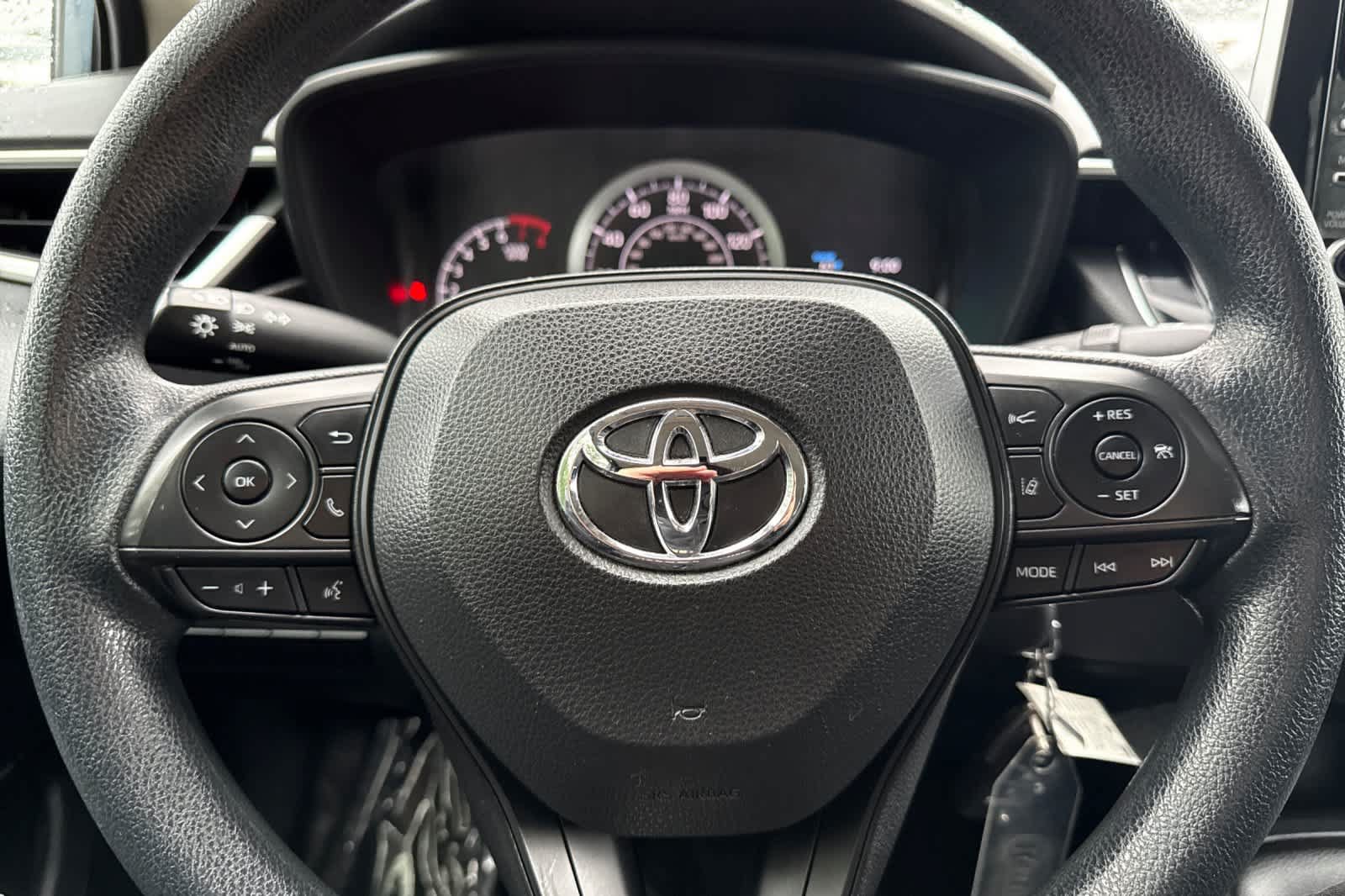 Used 2021 Toyota Corolla LE FWD image 21
