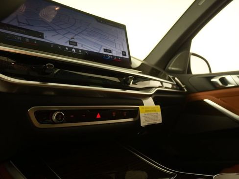 New 2026 BMW X5 sDrive40i w/ Climate Comfort Package RWD image 19