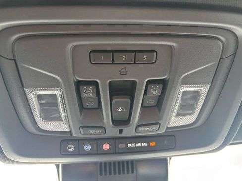 Used 2025 Chevrolet Silverado 2500 High Country w/ High Country Premium Package AWD/4WD image 24